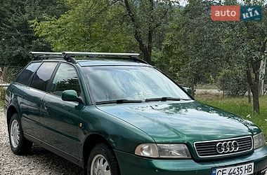 Универсал Audi A4 1998 в Верховине