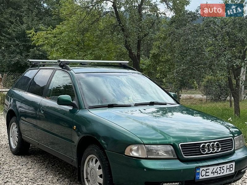 Универсал Audi A4 1998 в Верховине