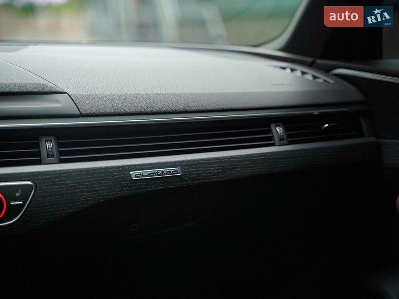 Седан Audi A4 2019 в Києві