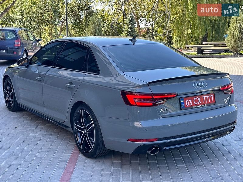 Седан Audi A4 2018 в Ровно