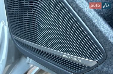 Седан Audi A4 2018 в Ровно