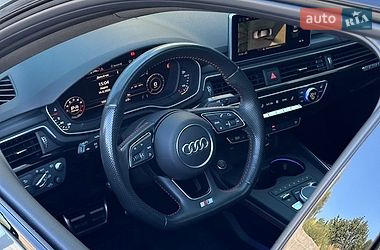 Седан Audi A4 2018 в Ровно