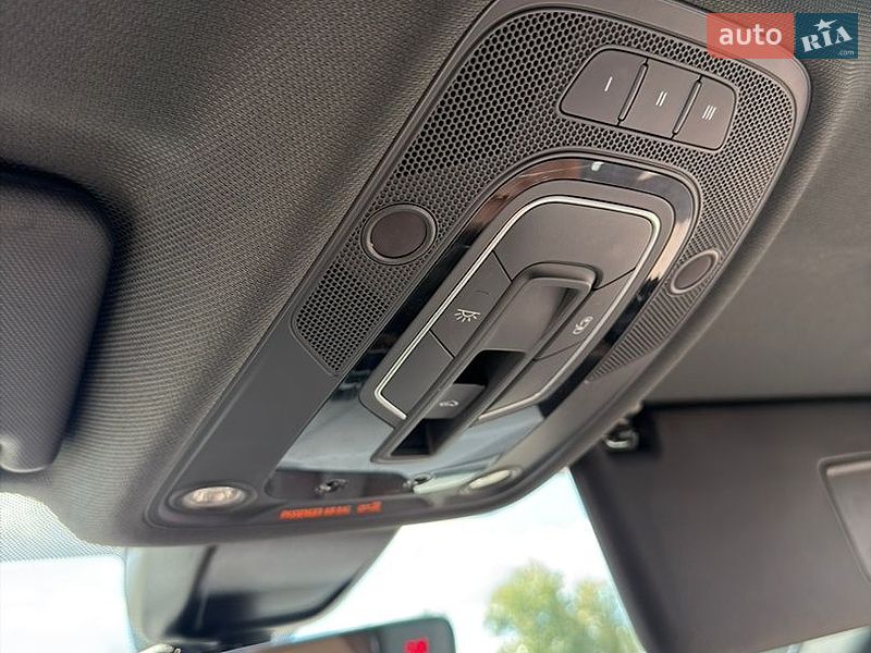 Седан Audi A4 2018 в Киеве