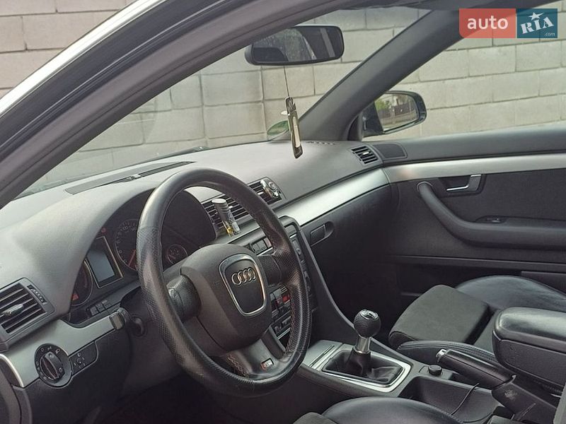 Универсал Audi A4 2005 в Дубровице