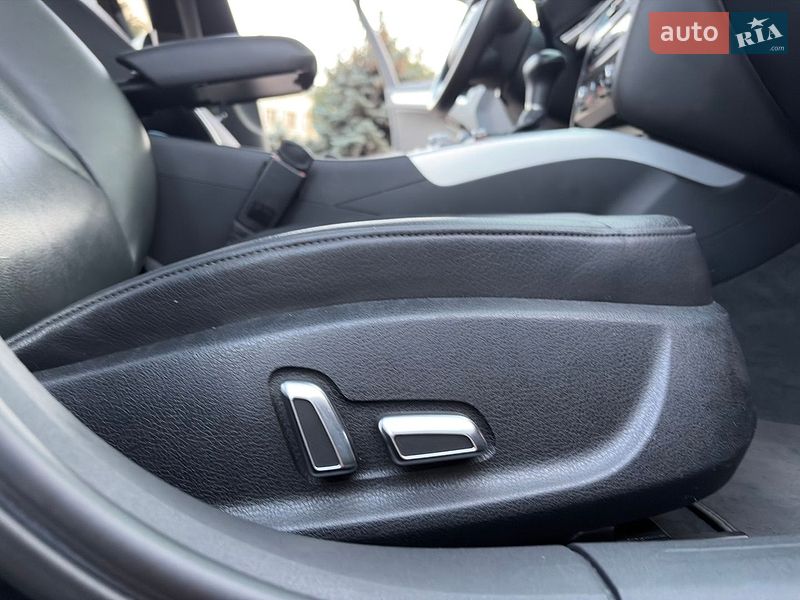 Седан Audi A4 2012 в Кам'янському