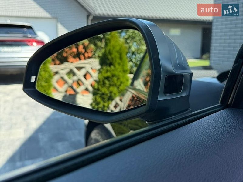 Седан Audi A4 2018 в Ровно