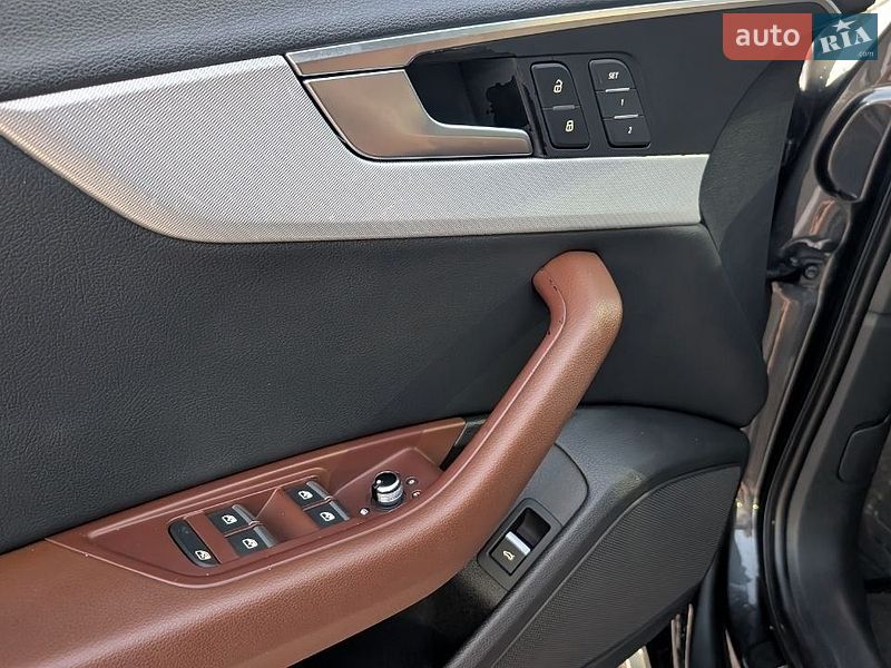 Седан Audi A4 2018 в Киеве