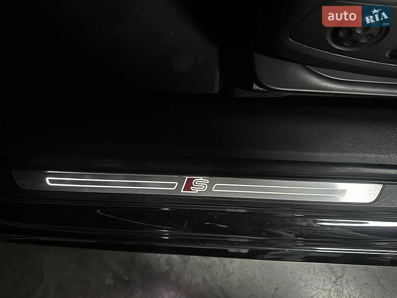 Седан Audi A4 2017 в Києві