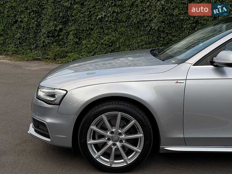 Седан Audi A4 2014 в Києві