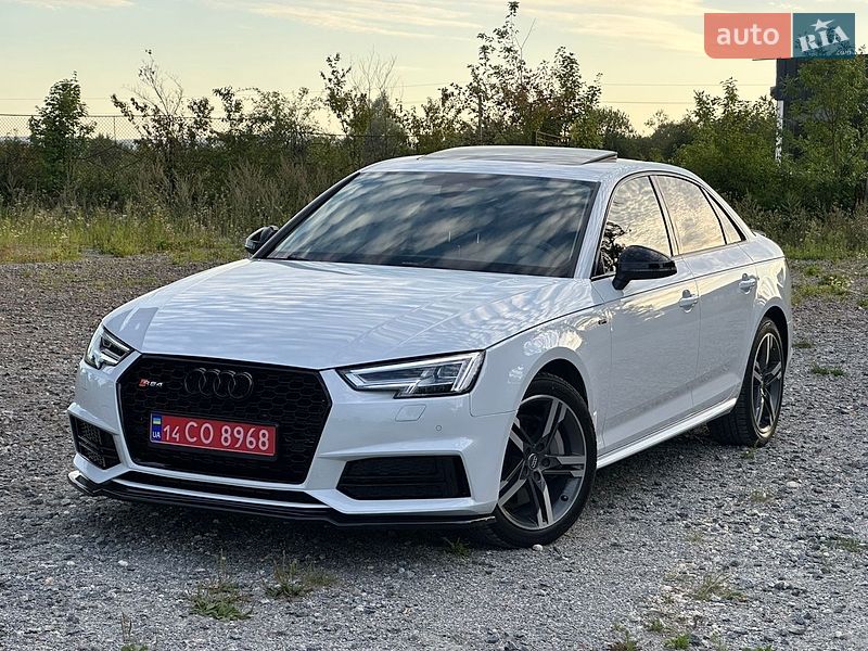 Седан Audi A4 2016 в Самборе