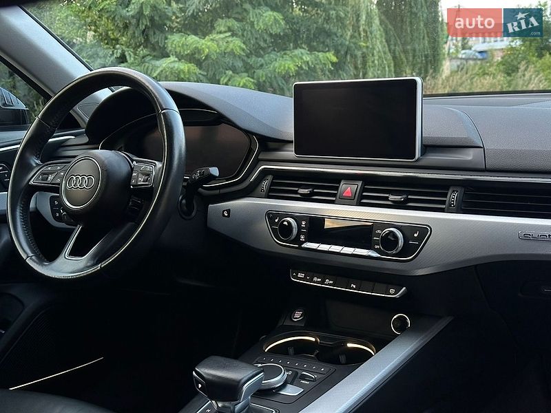 Седан Audi A4 2016 в Самборе
