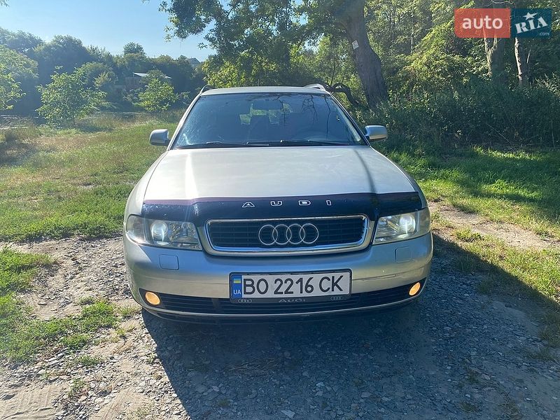 Універсал Audi A4 1998 в Звягелі