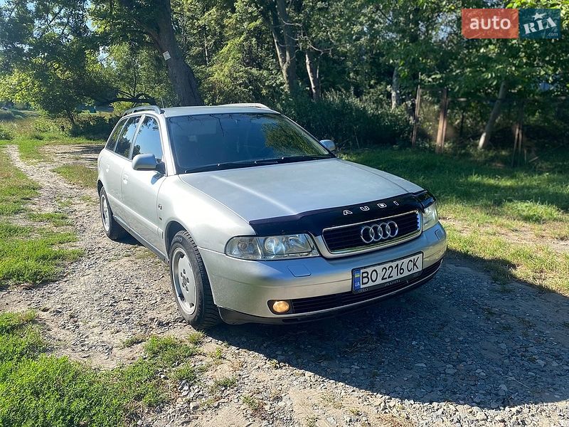Универсал Audi A4 1998 в Звягеле