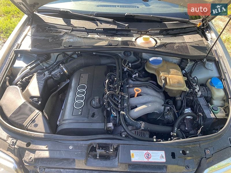 Универсал Audi A4 1998 в Звягеле