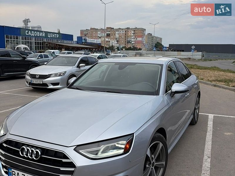 Седан Audi A4 2020 в Кропивницком