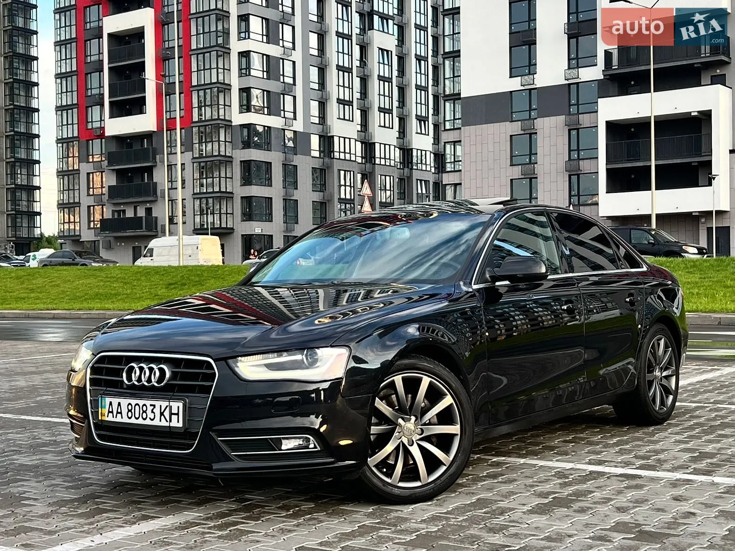Audi A4 2013 VIN WAUFFAFLXDN046814 фото оголошення 4 з 57