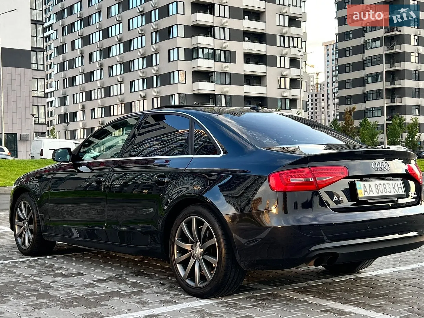 Audi A4 2013 VIN WAUFFAFLXDN046814 фото оголошення 17 з 57