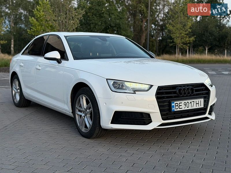 Седан Audi A4 2016 в Киеве