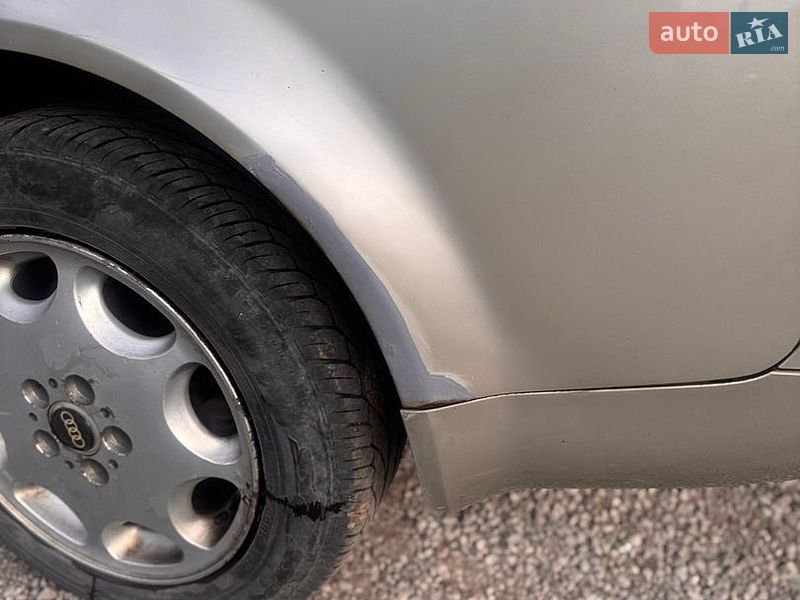 Універсал Audi A4 2004 в Кам'янському