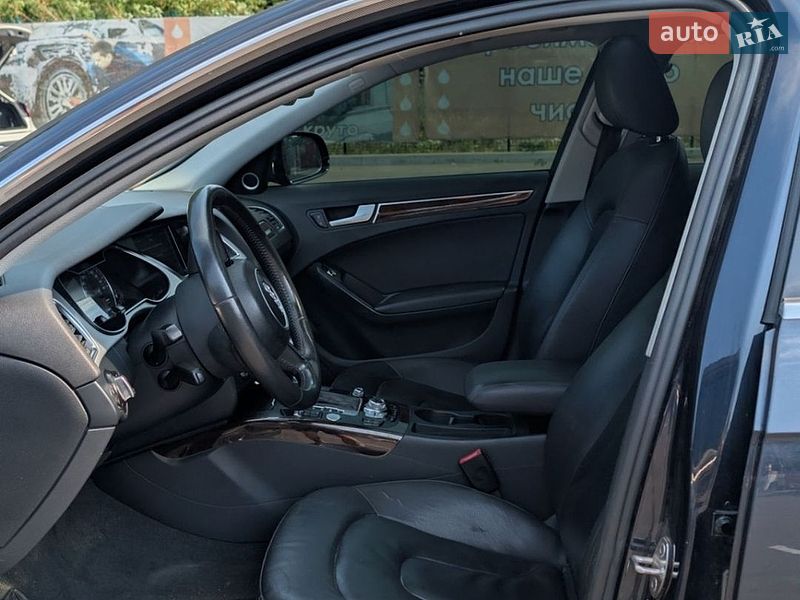 Седан Audi A4 2015 в Киеве