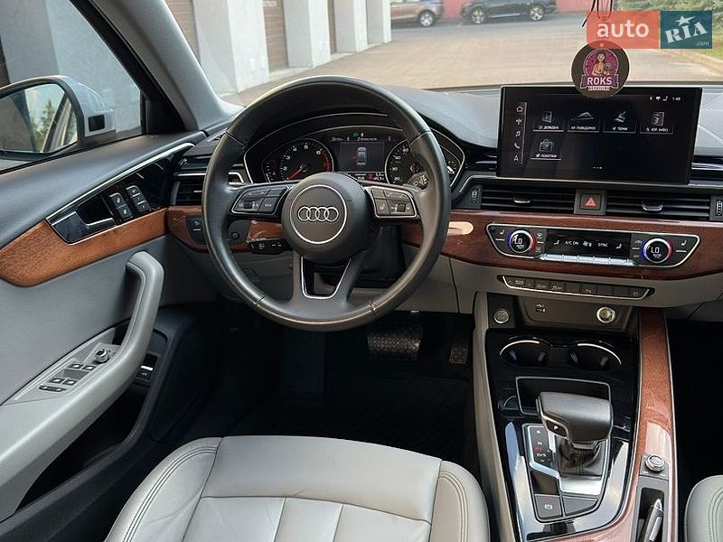 Седан Audi A4 2023 в Киеве