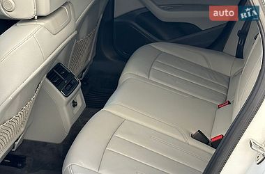 Седан Audi A4 2023 в Киеве