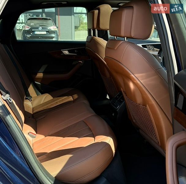 Седан Audi A4 2020 в Києві