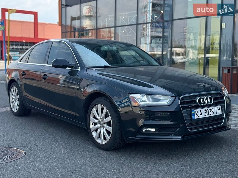 Седан Audi A4 2012 в Києві