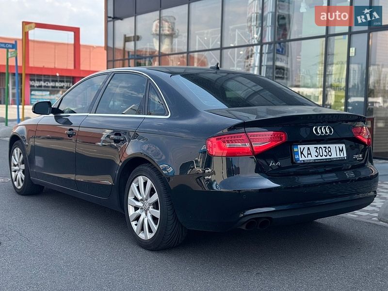 Седан Audi A4 2012 в Києві