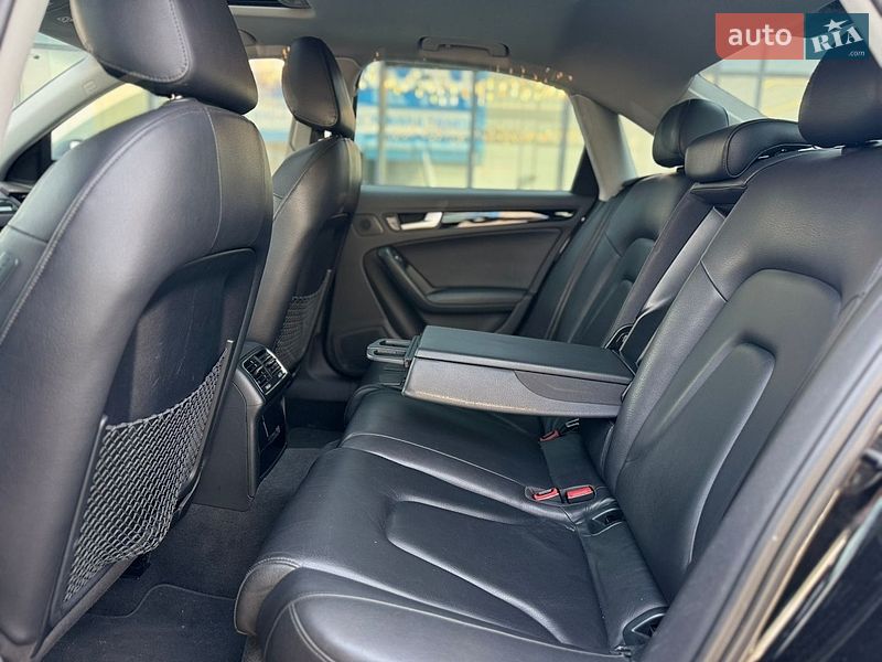 Седан Audi A4 2012 в Києві