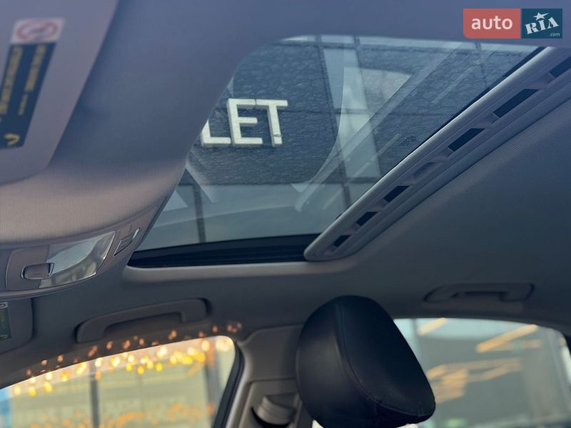Седан Audi A4 2012 в Киеве