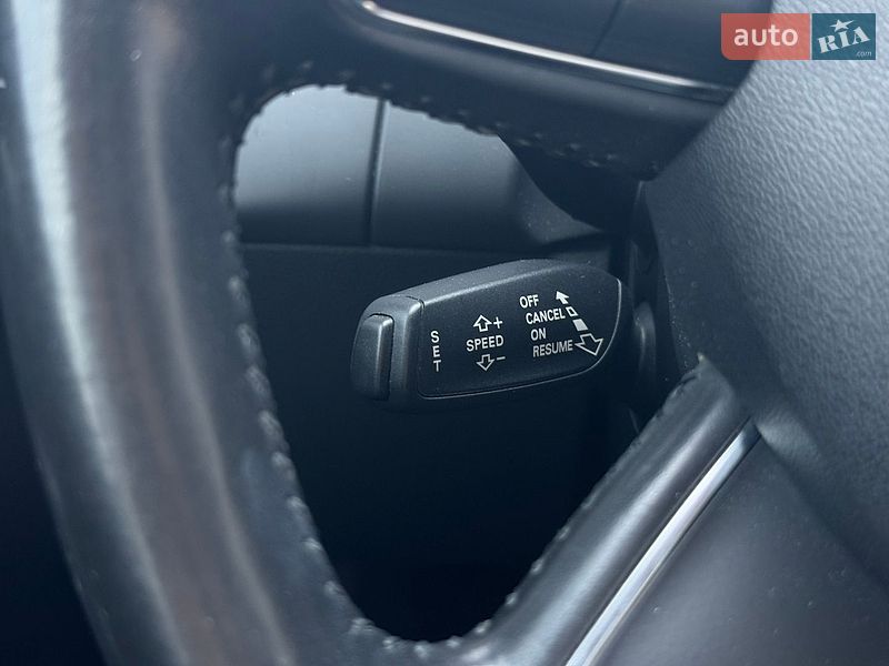 Седан Audi A4 2012 в Киеве