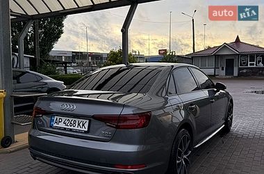 Седан Audi A4 2017 в Киеве