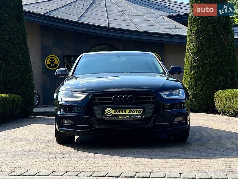 Седан Audi A4 2014 в Львове