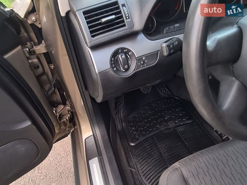 Универсал Audi A4 2006 в Луцке