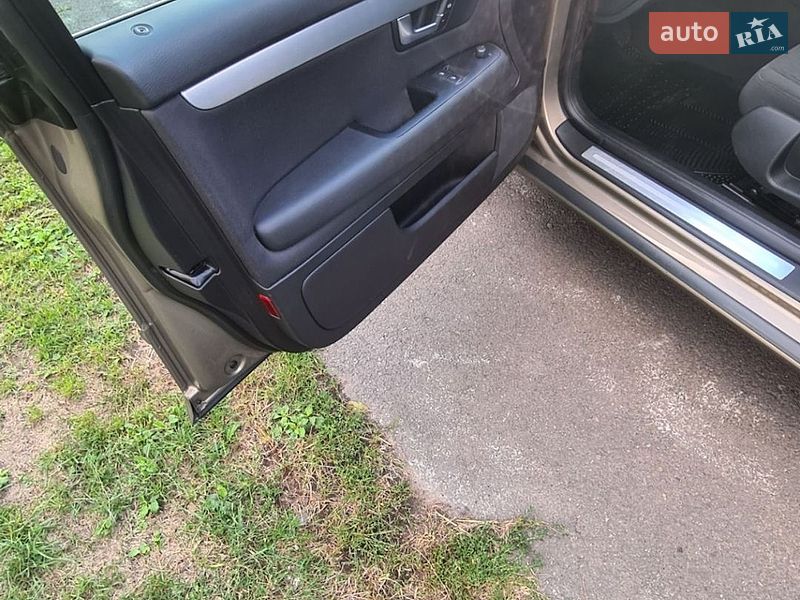 Универсал Audi A4 2006 в Луцке