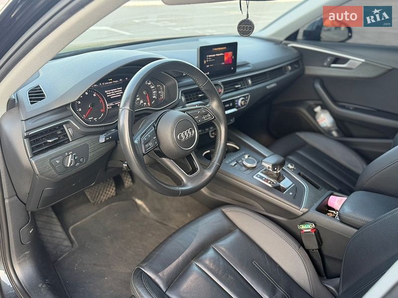 Седан Audi A4 2019 в Києві