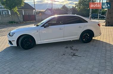 Седан Audi A4 2019 в Черновцах