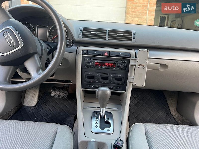 Седан Audi A4 2005 в Кропивницком