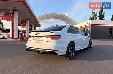 Седан Audi A4 2017 в Кривому Розі