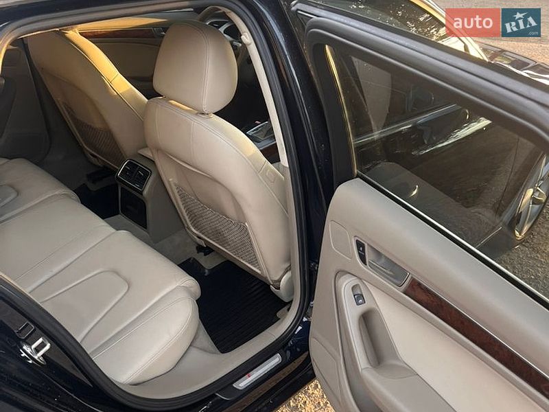 Универсал Audi A4 2011 в Днепре