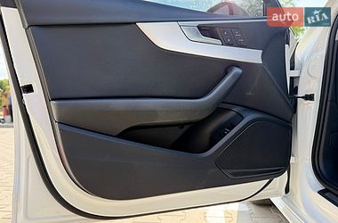 Седан Audi A4 2017 в Рівному