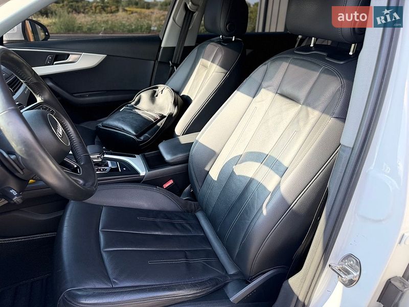 Седан Audi A4 2017 в Рівному