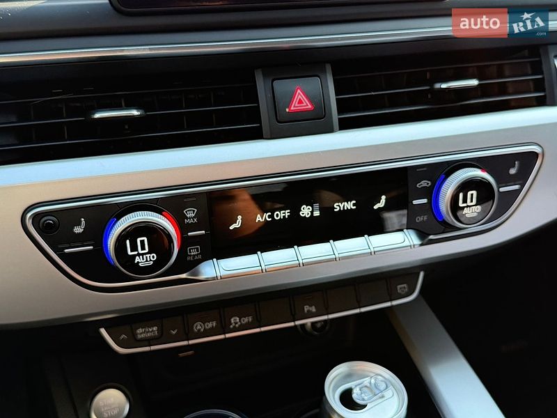 Седан Audi A4 2017 в Рівному
