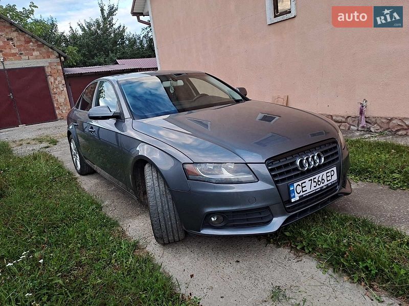 Седан Audi A4 2011 в Черновцах