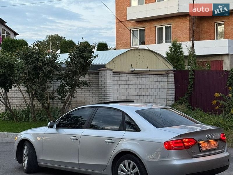 Седан Audi A4 2011 в Вінниці