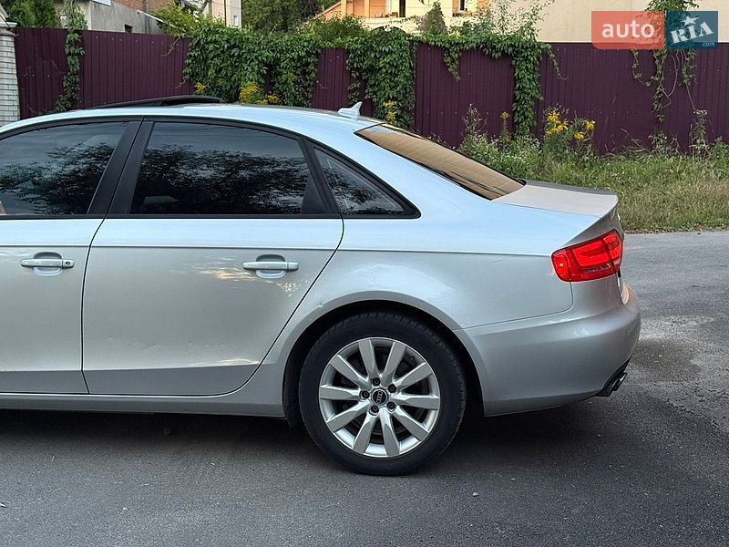 Седан Audi A4 2011 в Вінниці