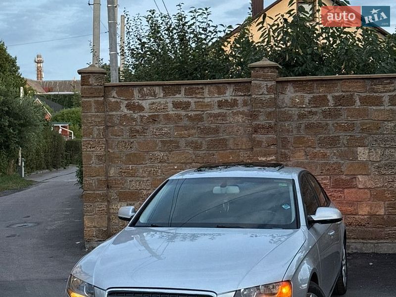 Седан Audi A4 2011 в Вінниці