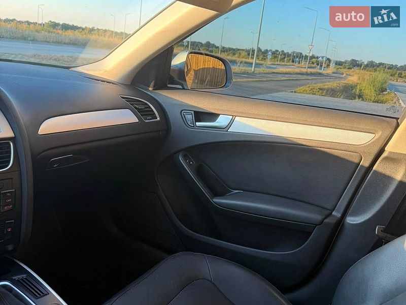 Седан Audi A4 2011 в Вінниці