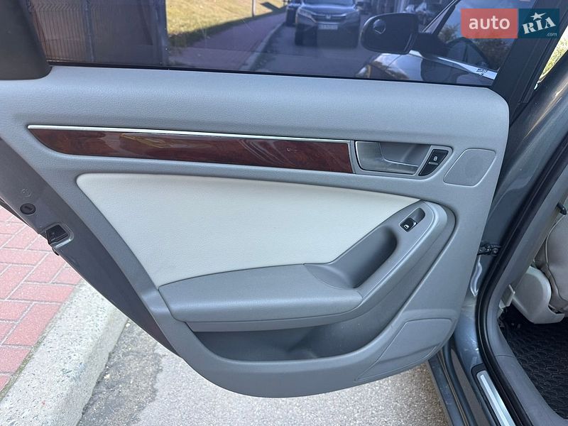 Универсал Audi A4 2011 в Киеве